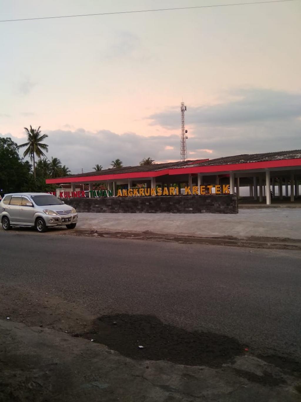 Destinasi Wisata Kuliner Bahari