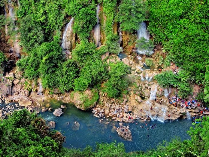 Puncak Tri Panjung (Sri Panjung)