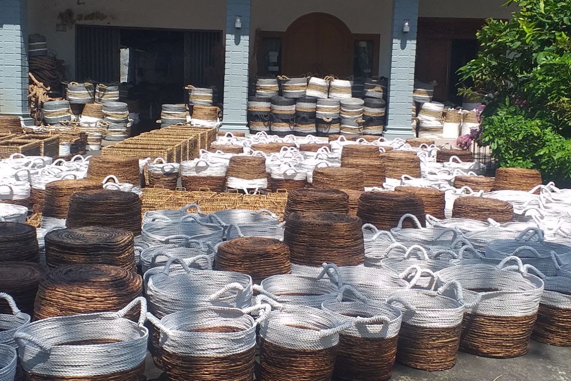 Kerajinan Serat Alam - Luthfi Craft